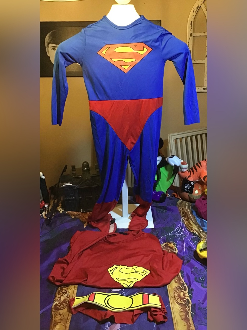 Superman child costume size small jumpsuit, cape, belt
